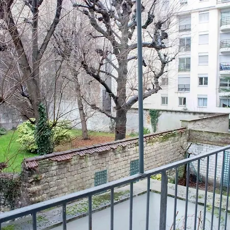 Lejlighed Spacious 50 M Cocoon In The Heart Of 17th *